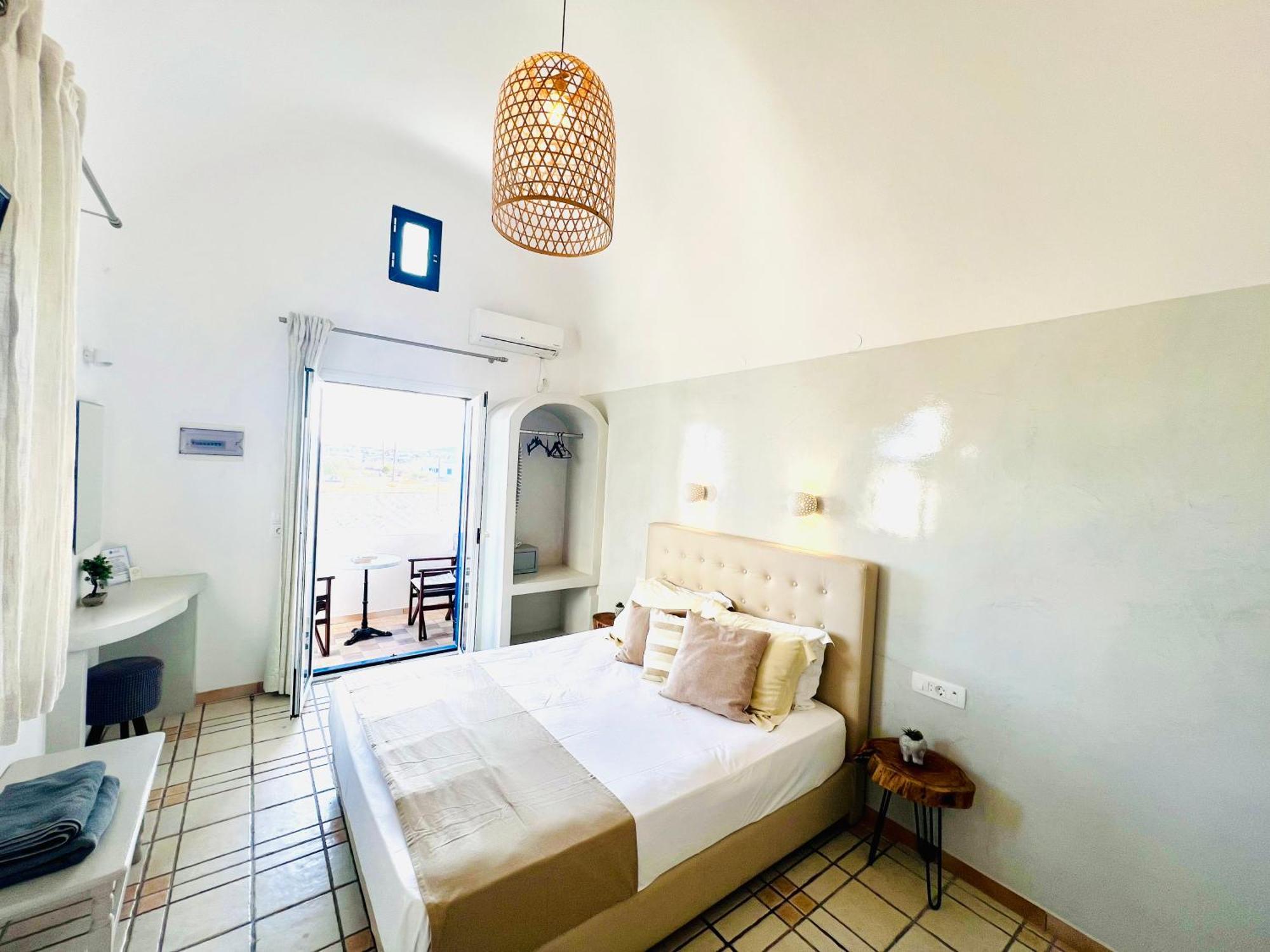 פריבולוס Arapiou Apartments מראה חיצוני תמונה